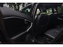 Volvo V40 2.0 T4 Business Sport Aut. | R-design | Camera | Lichtmetaal | Leer | PDC | Stoelverwarming | Nette staat | NL. Auto |