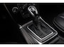 Volvo V40 2.0 T4 Business Sport Aut. | R-design | Camera | Lichtmetaal | Leer | PDC | Stoelverwarming | Nette staat | NL. Auto |