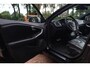 Volvo V40 2.0 T4 Business Sport Aut. | R-design | Camera | Lichtmetaal | Leer | PDC | Stoelverwarming | Nette staat | NL. Auto |
