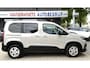 Peugeot Rifter 110 Pk Benzine * GT-Line * Super Netjes * Navigatie * Panoramadak * Trekhaak * Stoelverwarming * Keyless Entry & Start * Climate & Cruise Control * L.M. Velgen * Vingerhoets; Vierde Generatie Eersteklas Service. Al meer dan 100 jaar een begrip in de Brabantse Kempen.