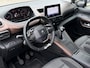 Peugeot Rifter 110 Pk Benzine * GT-Line * Super Netjes * KSV-71-P * Navigatie * Panoramadak * Trekhaak * Stoelverwarming * Keyless Entry & Start * Climate & Cruise Control * L.M. Velgen * Vingerhoets; Vierde Generatie Eersteklas Service. Al meer dan 100 jaar een begrip in de Brabantse Kempen.
