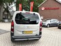 Peugeot Rifter 110 Pk Benzine * GT-Line * Super Netjes * KSV-71-P * Navigatie * Panoramadak * Trekhaak * Stoelverwarming * Keyless Entry & Start * Climate & Cruise Control * L.M. Velgen * Vingerhoets; Vierde Generatie Eersteklas Service. Al meer dan 100 jaar een begrip in de Brabantse Kempen.