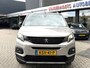 Peugeot Rifter 110 Pk Benzine * GT-Line * Super Netjes * KSV-71-P * Navigatie * Panoramadak * Trekhaak * Stoelverwarming * Keyless Entry & Start * Climate & Cruise Control * L.M. Velgen * Vingerhoets; Vierde Generatie Eersteklas Service. Al meer dan 100 jaar een begrip in de Brabantse Kempen.