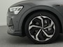 Audi E-tron 55 quattro S edition 95 kWh | Soh 97% | LED Matrix | Leder | Panoramadak | Elek. Achterklep | Head-up Display | Navigatie | Side assist | Stoelverwarming Voor & Achter | 360 camera |