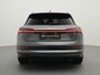 Audi E-tron 55 quattro S edition 95 kWh | Soh 97% | LED Matrix | Leder | Panoramadak | Elek. Achterklep | Head-up Display | Navigatie | Side assist | Stoelverwarming Voor & Achter | 360 camera |