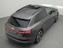 Audi E-tron 55 quattro S edition 95 kWh | Soh 97% | LED Matrix | Leder | Panoramadak | Elek. Achterklep | Head-up Display | Navigatie | Side assist | Stoelverwarming Voor & Achter | 360 camera |