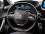Peugeot 2008 1.2 PureTech Allure (APPLE CARPLAY,LED VERLICHTING,CAMERA,LANE ASSIST,CLIMATE,CRUISE,DIGITAAL DISPLAY,LM-VELGEN)