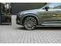 Volvo XC90 T8 Ultra Dark B&W Pano Lucht Trekhaak 360 HUD 22"