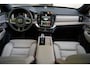 Volvo XC90 T8 Ultra Dark B&W Pano Lucht Trekhaak 360 HUD 22"