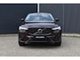 Volvo XC60 T6 Plug-in Hybrid Ultra Dark | Luchtvering | Trekhaak | Verwarmbare voorstoelen en achterbank | Premium audio by Harman Kardon | Keyless | Verwarmbaar stuurwiel |