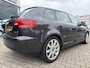 Audi A3 Sportback 2.0 FSI S-LINE, climatronic, cruisecontrol, half leder/stoffen bekleding, vorige eigenaar heeft hem 14 jaar gehad, rijdt en schakelt top !