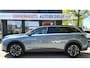 Peugeot 5008 Benzine + Hybride 145 * Automaat * GT * Navigatie * Keyless Start * L.M. Velgen * Achteruitrij Camera * 7-Persoons * Full Led * 1/2 Lederen Interieur * Vingerhoets; Vierde Generatie Eersteklas Service. Al meer dan 100 jaar een begrip in de Brabantse Kempen.