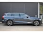 Volvo V60 2.0 B3 Momentum Business | Adaptive Cruise Control | Pilot Assist | Achteruitrijcamera | Parkeersensoren voor én achter | 17' lichtmetalen velgen | Lederen bekleding