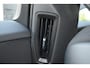Volvo V60 2.0 B3 Momentum Business | Adaptive Cruise Control | Pilot Assist | Achteruitrijcamera | Parkeersensoren voor én achter | 17' lichtmetalen velgen | Lederen bekleding