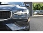 Volvo V60 2.0 B3 Momentum Business | Adaptive Cruise Control | Pilot Assist | Achteruitrijcamera | Parkeersensoren voor én achter | 17' lichtmetalen velgen | Lederen bekleding