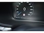 Volvo V60 2.0 B3 Momentum Business | Adaptive Cruise Control | Pilot Assist | Achteruitrijcamera | Parkeersensoren voor én achter | 17' lichtmetalen velgen | Lederen bekleding
