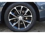 Volvo V60 2.0 B3 Momentum Business | Adaptive Cruise Control | Pilot Assist | Achteruitrijcamera | Parkeersensoren voor én achter | 17' lichtmetalen velgen | Lederen bekleding