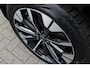 Volvo XC60 2.0 T6 Plug-in hybrid AWD Ultra Dark | Voor- en achterbank verwarmd | Apple Carplay & Android Auto | Audio installatie premium | Bluetooth telefoonvoorbereiding | Cruise control adaptief met Stop&Go en stuurhulp | Electronic climate controle | Elektrisch glazen panorama-dak | Elektrisch verstelb. bestuurdersstoel met geheugen | Navigatiesysteem full map