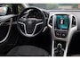 Opel Astra 1.6 Turbo Cosmo 180PK | Trekhaak | Airco | Multimedia | 5-deurs | Cruise Control | Historie | Elektrische ramen | NAP |
