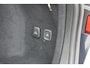 Volvo V60 2.0 B4 Plus Dark | Semi Elek. inklapbare trekhaak | Stoel-stuurwiel verwarming | Adaptieve cruise Controle met pilot assist | Blis blind spot informatie systeem | achteruitrij camera |