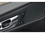 Volvo V60 2.0 B4 Plus Dark | Semi Elek. inklapbare trekhaak | Stoel-stuurwiel verwarming | Adaptieve cruise Controle met pilot assist | Blis blind spot informatie systeem | achteruitrij camera |