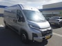 Peugeot e-Boxer 3.5t L3H2 Zwaar 110 kWh | 8 JAAR GARANTIE | CAMERA | DIGITALE BINNESPIEGEL | NAVI | BETIMMERING | DRAADLOOS CARPLAY |