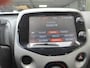 Toyota Aygo 1.0 VVT-i x-play Two tone color Airco Camara - RIJKLAAR -