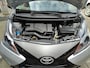 Toyota Aygo 1.0 VVT-i x-play Two tone color Airco Camara - RIJKLAAR -