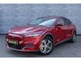 Ford Mustang Mach-E RWD 75 kWh | Trekhaak | Keyless Entry | Elektrische Achterklep | Bang Olufsen Audio | 360 Graden Camera | Parkeersensoren | Stoelverwarming | Cruise Control Adaptief | Navigatie | Apple Carplay | Android Auto