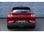 Ford Mustang Mach-E RWD 75 kWh | Trekhaak | Keyless Entry | Elektrische Achterklep | Bang Olufsen Audio | 360 Graden Camera | Parkeersensoren | Stoelverwarming | Cruise Control Adaptief | Navigatie | Apple Carplay | Android Auto