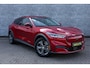 Ford Mustang Mach-E RWD 75 kWh | Trekhaak | Keyless Entry | Elektrische Achterklep | Bang Olufsen Audio | 360 Graden Camera | Parkeersensoren | Stoelverwarming | Cruise Control Adaptief | Navigatie | Apple Carplay | Android Auto