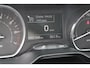 Peugeot 2008 1.2 PureTech Urban Cross TREKHAAK - NAVIGATIE