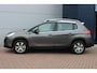 Peugeot 2008 1.2 PureTech Urban Cross TREKHAAK - NAVIGATIE