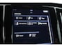 Volvo V60 T8 Recharge AWD R-Design | SOH 97,4% | Memory Seats | Elek. Trekhaak | Pilot Assist | Stoel- Stuurverw. | H&K Audio | Camera + PDC |