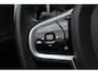 Volvo V60 T8 Recharge AWD R-Design | SOH 97,4% | Memory Seats | Elek. Trekhaak | Pilot Assist | Stoel- Stuurverw. | H&K Audio | Camera + PDC |