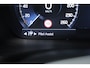 Volvo V60 T8 Recharge AWD R-Design | SOH 97,4% | Memory Seats | Elek. Trekhaak | Pilot Assist | Stoel- Stuurverw. | H&K Audio | Camera + PDC |