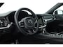 Volvo V60 T8 Recharge AWD R-Design | SOH 97,4% | Memory Seats | Elek. Trekhaak | Pilot Assist | Stoel- Stuurverw. | H&K Audio | Camera + PDC |