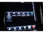 Volvo V60 T8 Recharge AWD R-Design | SOH 97,4% | Memory Seats | Elek. Trekhaak | Pilot Assist | Stoel- Stuurverw. | H&K Audio | Camera + PDC |