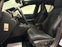 Volkswagen Golf 2.0 TSI R 4Motion Pano Akra Memory HUD H&K Full Option