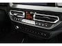 BMW 1-Serie 118i 136pk Business Edition Plus Trekhaak Camera Leder Navigatie Stoelverwarming