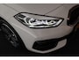 BMW 1-Serie 118i 136pk Business Edition Plus Trekhaak Camera Leder Navigatie Stoelverwarming
