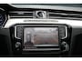 Volkswagen Passat Variant 1.4 TSI GTE Highline - 19"- CAMERA - PANORAMA-SCHUIFDAK - MASSAGE STOELEN - PDC