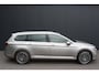 Volkswagen Passat Variant 1.4 TSI GTE Highline - 19"- CAMERA - PANORAMA-SCHUIFDAK - MASSAGE STOELEN - PDC