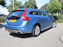 Volvo V60 2.4 D6 Twin Engine R-Design Climate / Leder / Trekh / Elekramen / Navi / Volledig onderhouden / All-season banden
