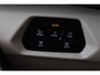 Volkswagen California 180KW-245PK, Hybride, Camper, Standkachel, Keuken met Koelkast, gaspit, stromend water, 230V, elektrisch hef dak, Luifel, slaapmogelijkheid 2 persoon bed, 4 zitplaatsen, watertank, handdouche, vele opberg mogelijkheden,
