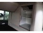 Volkswagen California 180KW-245PK, Hybride, Camper, Standkachel, Keuken met Koelkast, gaspit, stromend water, 230V, elektrisch hef dak, Luifel, slaapmogelijkheid 2 persoon bed, 4 zitplaatsen, watertank, handdouche, vele opberg mogelijkheden,