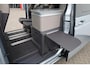 Volkswagen California 180KW-245PK, Hybride, Camper, Standkachel, Keuken met Koelkast, gaspit, stromend water, 230V, elektrisch hef dak, Luifel, slaapmogelijkheid 2 persoon bed, 4 zitplaatsen, watertank, handdouche, vele opberg mogelijkheden,