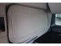 Volkswagen California 180KW-245PK, Hybride, Camper, Standkachel, Keuken met Koelkast, gaspit, stromend water, 230V, elektrisch hef dak, Luifel, slaapmogelijkheid 2 persoon bed, 4 zitplaatsen, watertank, handdouche, vele opberg mogelijkheden,