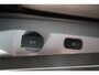 Volkswagen California 180KW-245PK, Hybride, Camper, Standkachel, Keuken met Koelkast, gaspit, stromend water, 230V, elektrisch hef dak, Luifel, slaapmogelijkheid 2 persoon bed, 4 zitplaatsen, watertank, handdouche, vele opberg mogelijkheden,