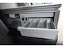 Volkswagen California 180KW-245PK, Hybride, Camper, Standkachel, Keuken met Koelkast, gaspit, stromend water, 230V, elektrisch hef dak, Luifel, slaapmogelijkheid 2 persoon bed, 4 zitplaatsen, watertank, handdouche, vele opberg mogelijkheden,